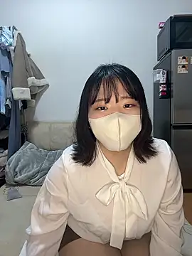 Snapshot of Rin_0316 chatting on November 28, 2025, 1:44 pm Rin 0316 online show from November 28, 2025, 1:44 pm