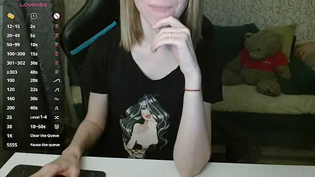   Katherine    online show from November 30, 2025, 3:24 pm