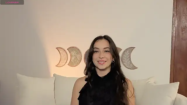 IsabellaSandoval online show from April 13, 2026, 11:20 pm