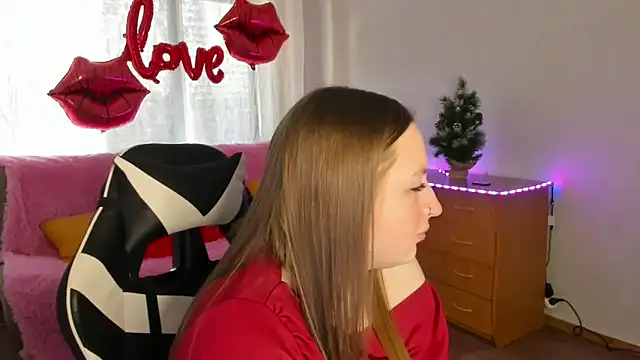 GirlPlayer online show from February 12, 2026, 8:36 am