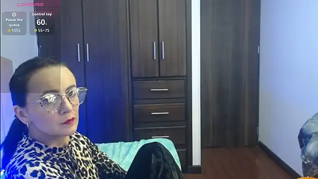 Snapshot of Juliana__lx chatting on November 26, 2025, 1:22 pm Juliana lx online show from November 26, 2025, 1:22 pm