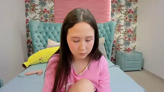 Snapshot of MonicaSway chatting on November 27, 2025, 3:56 pm MonicaSway online show from November 27, 2025, 3:56 pm