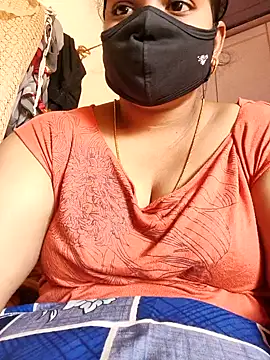 Snapshot of Paru_Tamil_Ponnu chatting on November 22, 2025, 4:55 am Paru Tamil Ponnu online show from November 22, 2025, 4:55 am