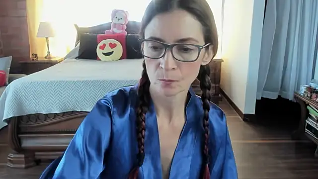 Snapshot of Charlotte-Willson chatting on March 31, 2026, 2:52 pm Charlotte-Willson online show from March 31, 2026, 2:52 pm