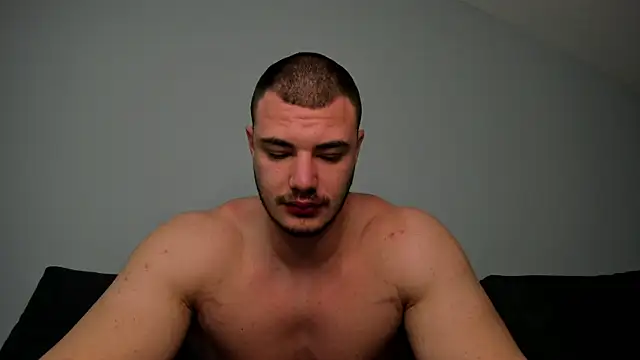 Snapshot of Troy_Bigtitan chatting on January 12, 2026, 6:09 am Troy Bigtitan online show from January 12, 2026, 6:09 am