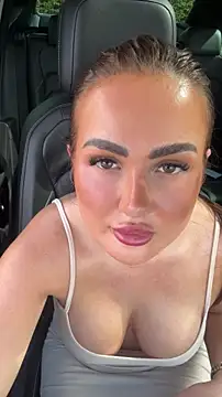 Snapshot of Ruby_brooksxo chatting on May 17, 2026, 3:12 pm Ruby brooksxo online show from May 17, 2026, 3:12 pm