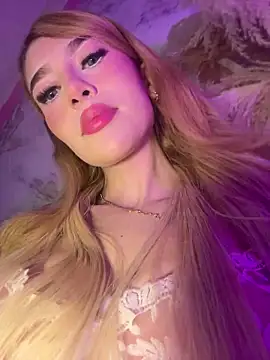 valeryfox   online show from December 22, 2025, 12:22 am