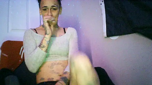 Snapshot of chaoticluvbug chatting on January 18, 2026, 12:19 pm chaoticluvbug online show from January 18, 2026, 12:19 pm