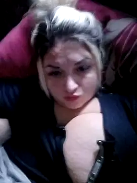 Snapshot of CharleyCream chatting on December 17, 2025, 11:15 am CharleyCream online show from December 17, 2025, 11:15 am