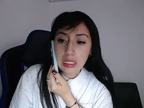 Snapshot of luisa_homes chatting on December 14, 2025, 9:31 pm luisa homes online show from December 14, 2025, 9:31 pm