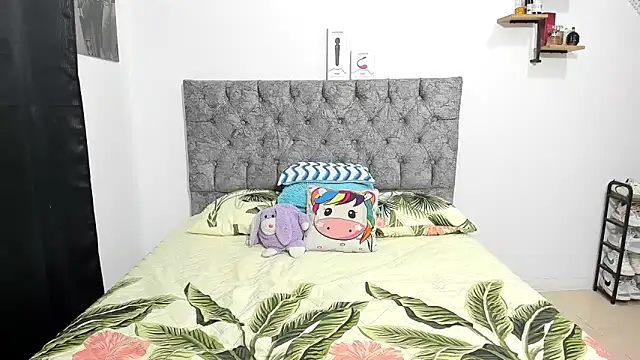 Snapshot of Iam_dani chatting on December 19, 2025, 9:17 pm Iam dani online show from December 19, 2025, 9:17 pm