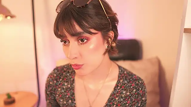 Mackenzie Lia online show from January 8, 2026, 6:47 pm