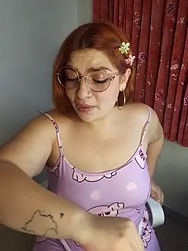 Snapshot of mila_curvy chatting on March 5, 2026, 7:16 am mila curvy online show from March 5, 2026, 7:16 am