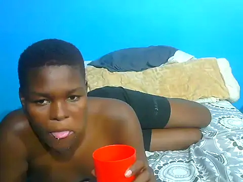 Snapshot of VirginPrincess06 chatting on November 27, 2025, 1:17 am VirginPrincess06 online show from November 27, 2025, 1:17 am