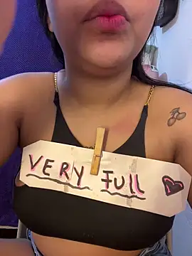 Snapshot of Brunette_Dirty_0limits chatting on December 14, 2025, 8:47 pm Brunette Dirty 0limits online show from December 14, 2025, 8:47 pm