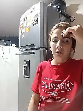 Snapshot of Monitaxhot chatting on January 9, 2026, 5:25 am Monitaxhot online show from January 9, 2026, 5:25 am