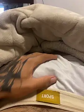 Snapshot of 1Panini21 chatting on November 21, 2025, 1:54 pm 1Panini21 online show from November 21, 2025, 1:54 pm