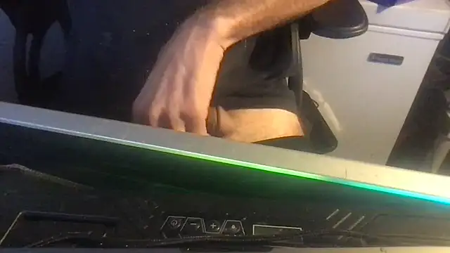 Snapshot of SinlessFreedom7 chatting on January 15, 2026, 5:11 am SinlessFreedom7 online show from January 15, 2026, 5:11 am