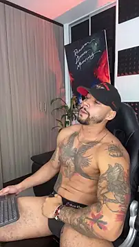 Snapshot of NikoHank chatting on December 18, 2025, 8:30 am NikoHank online show from December 18, 2025, 8:30 am