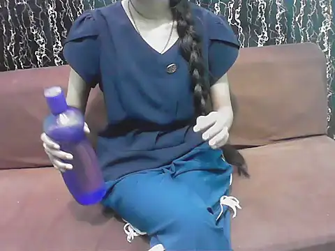 Snapshot of hello_baby01 chatting on March 18, 2026, 1:57 pm hello baby01 online show from March 18, 2026, 1:57 pm