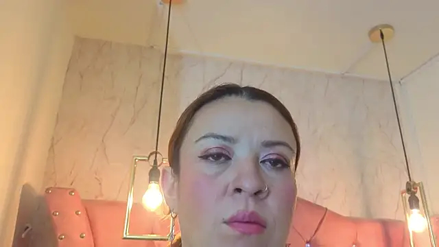 rosse channel   online show from December 5, 2025, 3:16 am