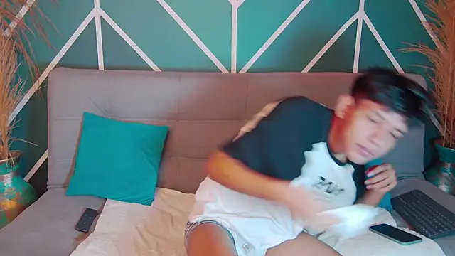 Snapshot of Liam_Sinclair chatting on December 18, 2025, 12:31 pm Liam Sinclair online show from December 18, 2025, 12:31 pm