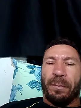 RobertoLuiz84 online show from March 9, 2026, 12:03 am