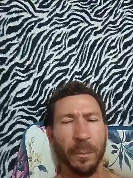 Snapshot of RobertoLuiz84 chatting on December 14, 2025, 5:07 pm RobertoLuiz84 online show from December 14, 2025, 5:07 pm