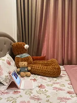 Snapshot of Queen-of-Love chatting on March 16, 2026, 8:29 am Queen-of-Love online show from March 16, 2026, 8:29 am