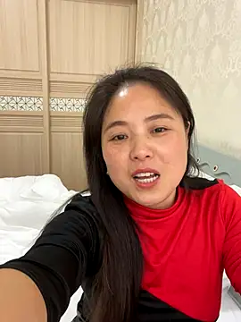 tianwei2567 online show from November 22, 2025, 4:44 am