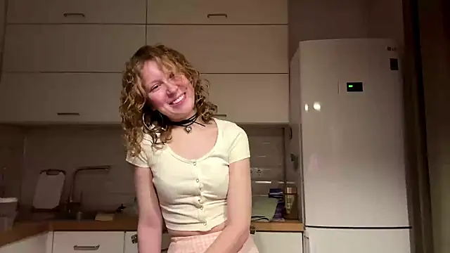 ElfriedaZwack online show from January 6, 2026, 2:54 pm