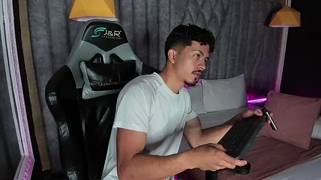 NicolaiKarav online show from February 8, 2026, 12:03 pm