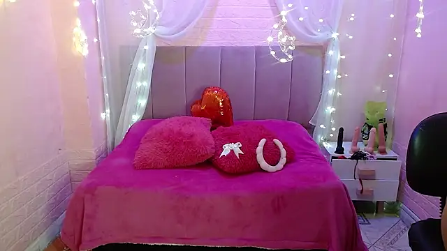 Snapshot of madisson_768 chatting on March 25, 2026, 1:21 pm madisson 768 online show from March 25, 2026, 1:21 pm