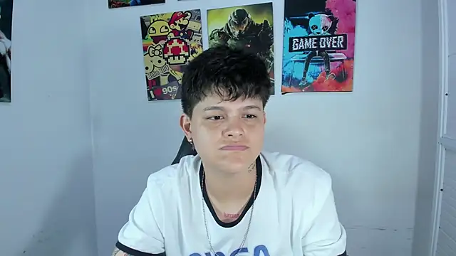 Snapshot of _ian_sweet chatting on December 16, 2025, 7:18 pm ian sweet online show from December 16, 2025, 7:18 pm