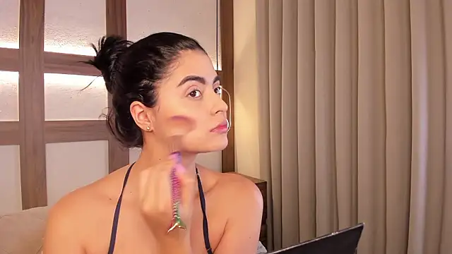 SarhaVega online show from February 4, 2026, 1:06 pm