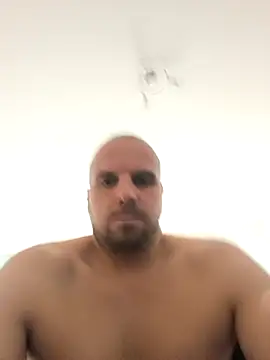 Snapshot of Phoenix2310 chatting on December 17, 2025, 11:37 am Phoenix2310 online show from December 17, 2025, 11:37 am