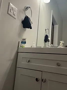 Snapshot of aquatoflora chatting on November 24, 2025, 12:32 am aquatoflora online show from November 24, 2025, 12:32 am