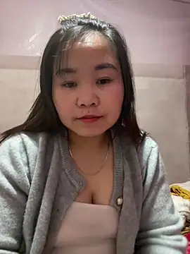 Snapshot of One-two22 chatting on February 1, 2026, 1:20 pm One-two22 online show from February 1, 2026, 1:20 pm