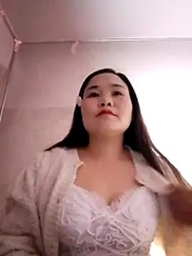 Snapshot of One-two22 chatting on December 3, 2025, 12:26 pm One-two22 online show from December 3, 2025, 12:26 pm