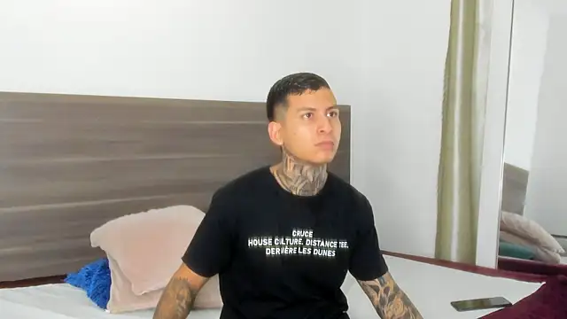 Snapshot of Andrew_sanders68 chatting on November 30, 2025, 3:29 am Andrew sanders68 online show from November 30, 2025, 3:29 am