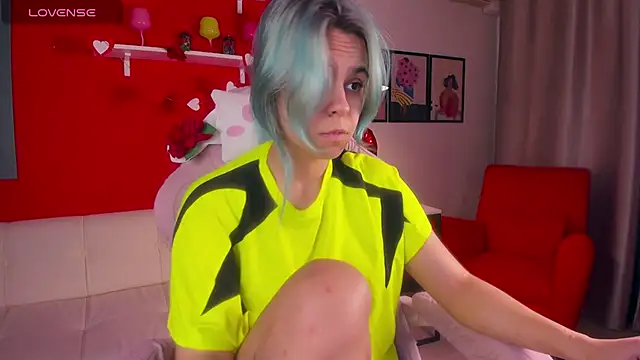 LiraBelle online show from February 17, 2026, 3:15 am