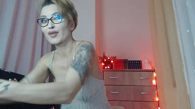 Snapshot of JADAPink___ chatting on April 8, 2026, 8:10 pm JADAPink online show from April 8, 2026, 8:10 pm