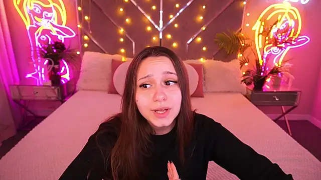 Snapshot of TinyNatalie chatting on March 18, 2026, 2:30 pm TinyNatalie online show from March 18, 2026, 2:30 pm