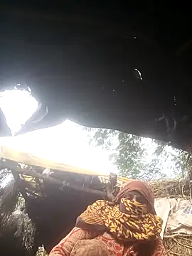 Hot srei online show from December 1, 2025, 4:13 am