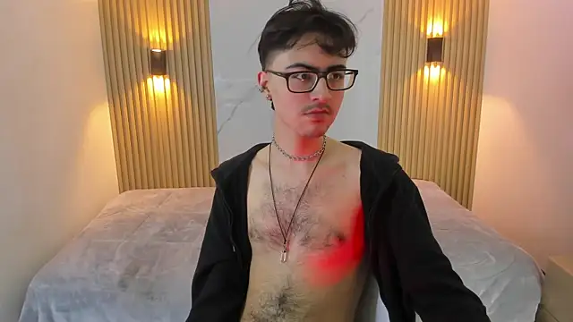 Im Dayros online show from November 26, 2025, 7:47 pm