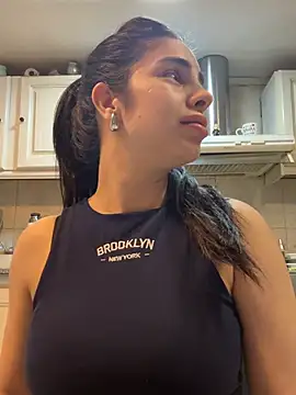 Magui21 online show from April 3, 2026, 5:47 am