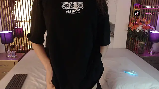 MiticaBrennet  online show from March 4, 2026, 4:31 am