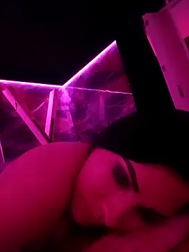 Morena ojazos travieza-39 online show from February 21, 2026, 8:00 pm