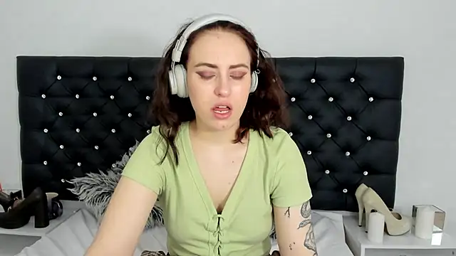 Snapshot of RubyBigBoobs chatting on February 22, 2026, 2:41 pm RubyBigBoobs online show from February 22, 2026, 2:41 pm