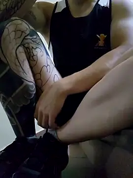 Snapshot of Valerious180 chatting on February 21, 2026, 4:42 pm Valerious180 online show from February 21, 2026, 4:42 pm